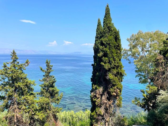 Image No.2-5 Bed Villa for sale