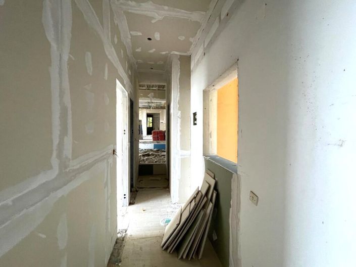 Image No.9-5 Bed Villa for sale