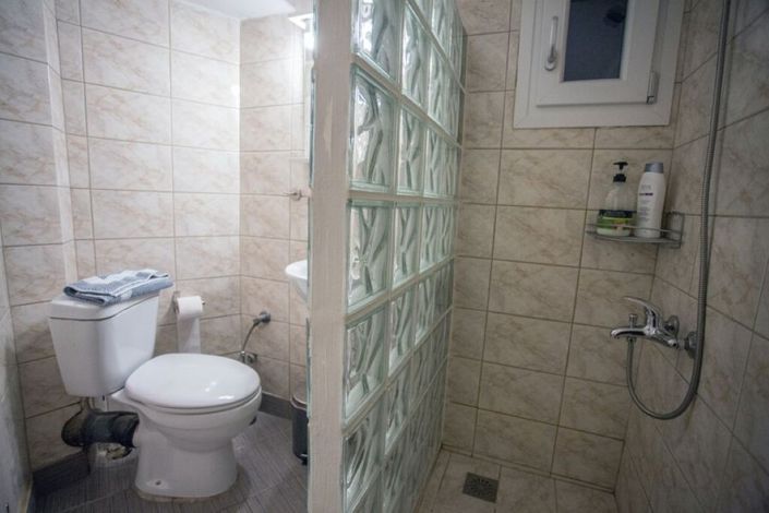 Image No.11-2 Bed Flat for sale