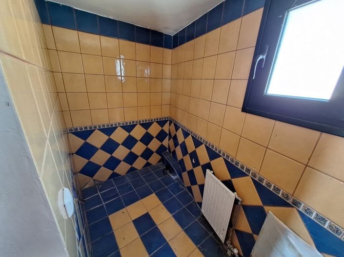 Image No.9-4 Bed Maisonette for sale