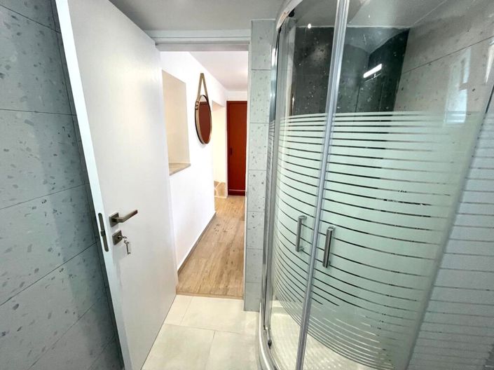 Image No.11-1 Bed Maisonette for sale