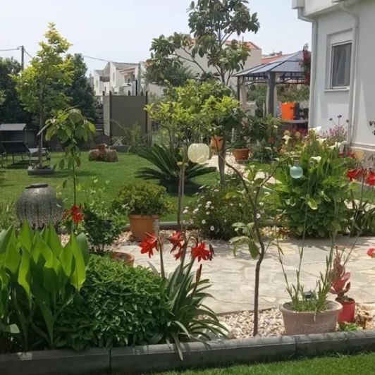 Image No.4-4 Bed Property for sale