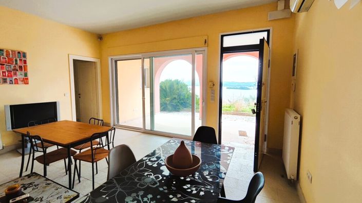 Image No.19-6 Bed Property for sale