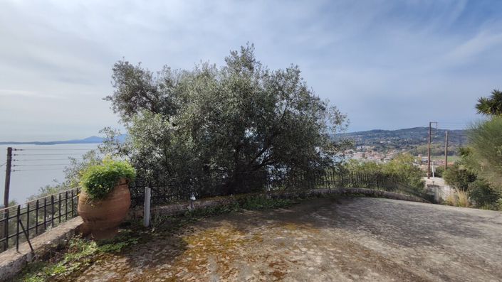 Image No.28-6 Bed Property for sale