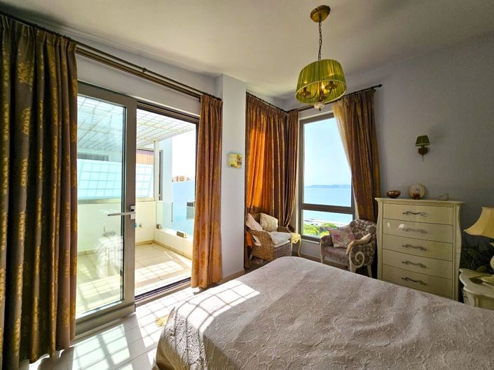 Image No.6-3 Bed Maisonette for sale