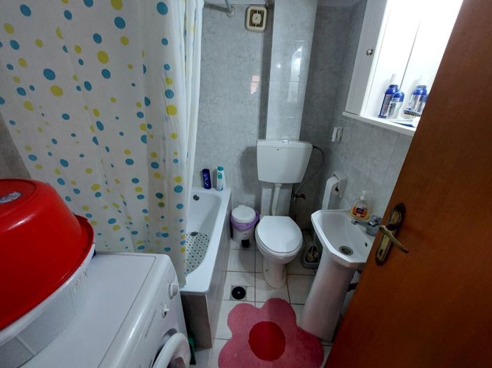 Image No.13-2 Bed Flat for sale