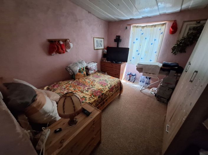 Image No.10-4 Bed Property for sale