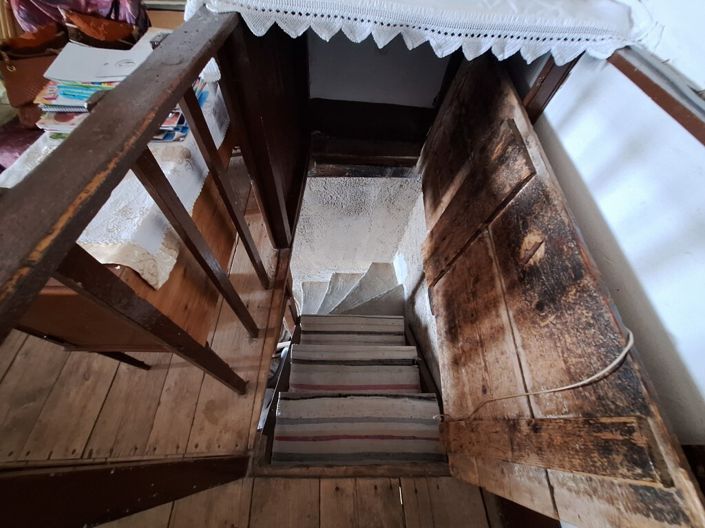 Image No.23-4 Bed Property for sale