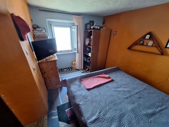 Image No.6-4 Bed Property for sale