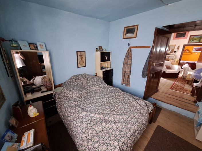 Image No.9-4 Bed Property for sale