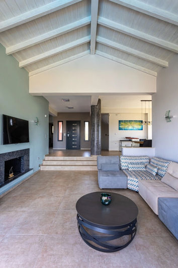 Image No.17-Villa for sale