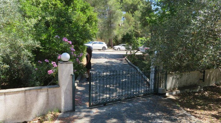 Image No.18-1 Bed Property for sale