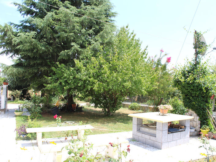 Image No.16-5 Bed Property for sale