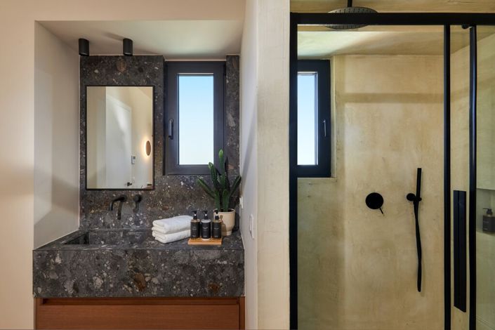 Image No.16-Villa for sale