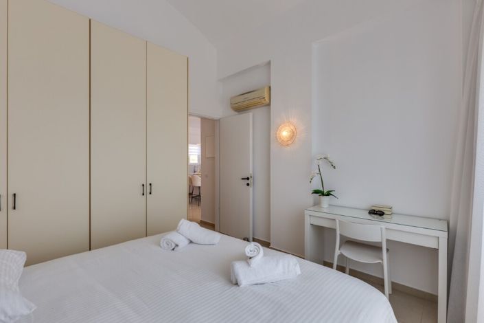 Image No.12-2 Bed Flat for sale