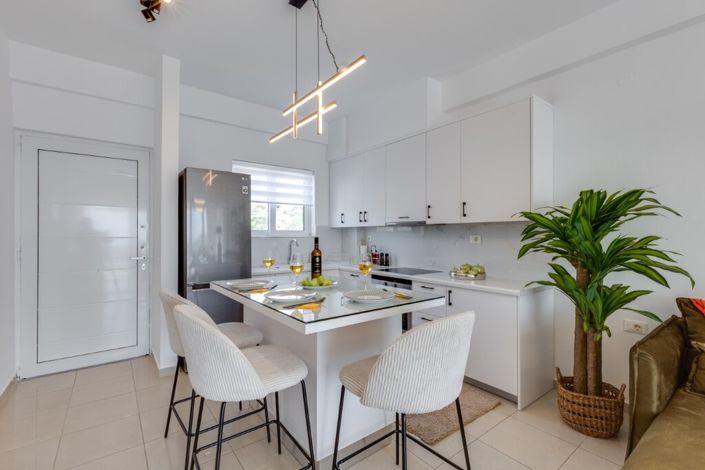 Image No.5-2 Bed Flat for sale