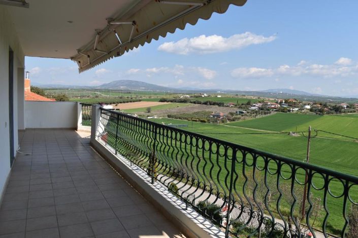 Image No.1-5 Bed Property for sale