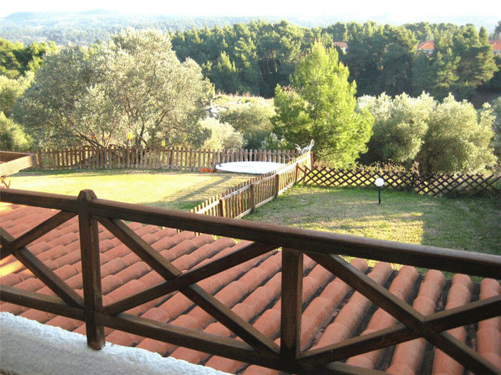 Image No.2-4 Bed Maisonette for sale