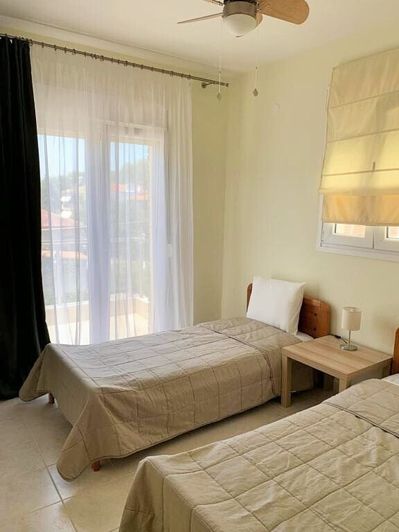 Image No.11-2 Bed Maisonette for sale