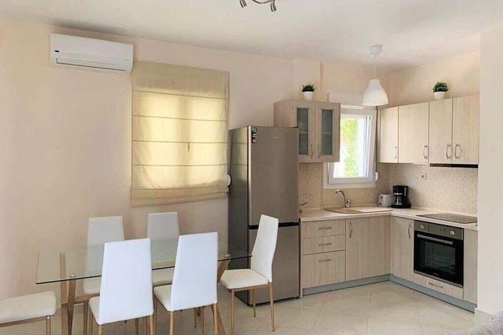 Image No.5-2 Bed Maisonette for sale