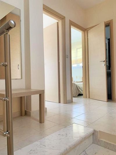 Image No.9-2 Bed Maisonette for sale