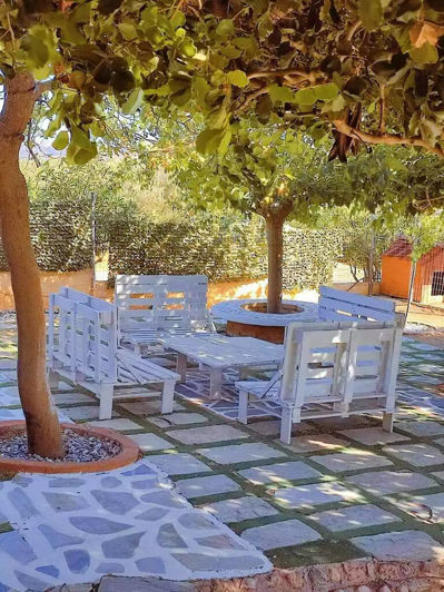 Image No.6-4 Bed Property for sale