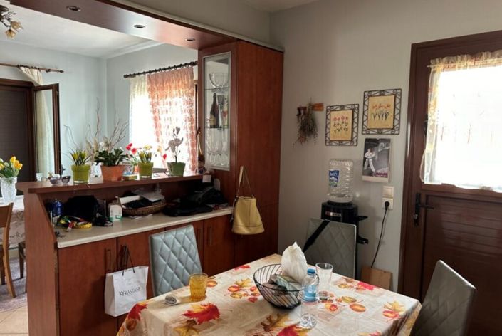 Image No.10-3 Bed Maisonette for sale