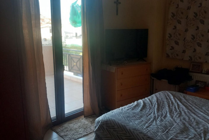 Image No.22-3 Bed Maisonette for sale