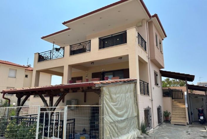 Image No.9-3 Bed Maisonette for sale