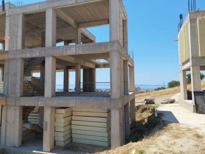 Image No.13-3 Bed Maisonette for sale