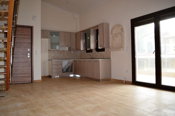Image No.10-4 Bed Maisonette for sale