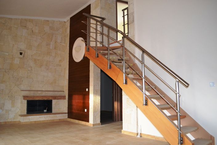 Image No.15-4 Bed Maisonette for sale