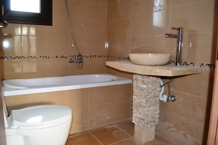 Image No.20-4 Bed Maisonette for sale