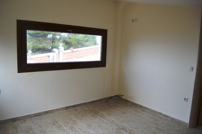 Image No.25-4 Bed Maisonette for sale