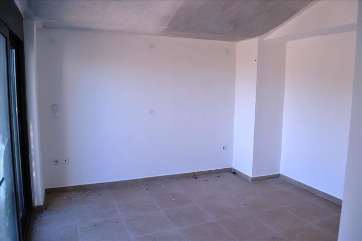 Image No.9-4 Bed Property for sale