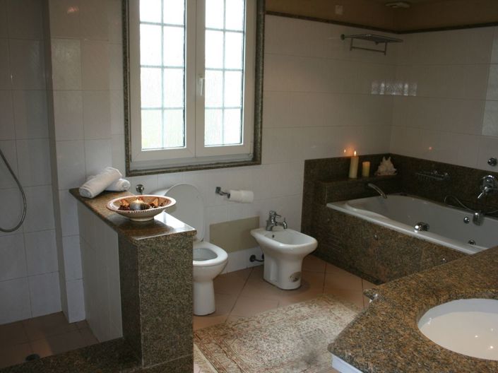 Image No.4-4 Bed Villa for sale