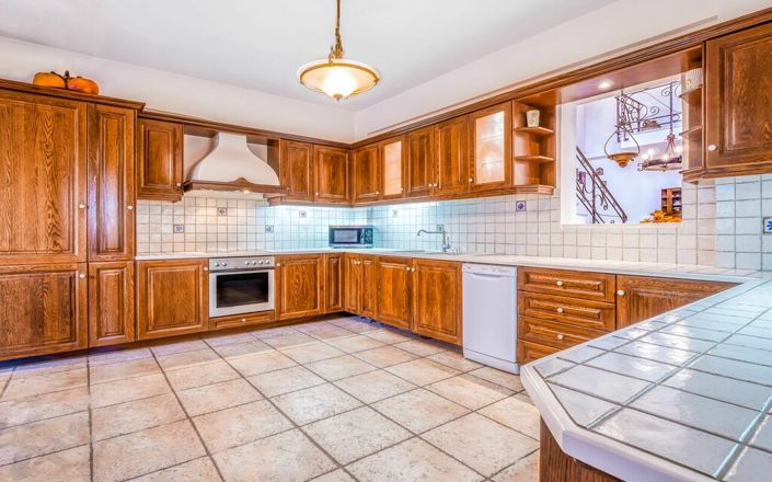 Image No.8-4 Bed Villa for sale