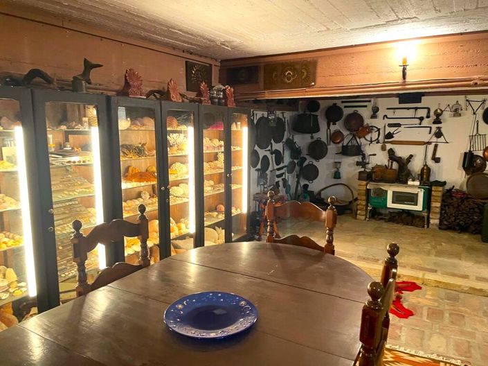 Image No.30-3 Bed Property for sale