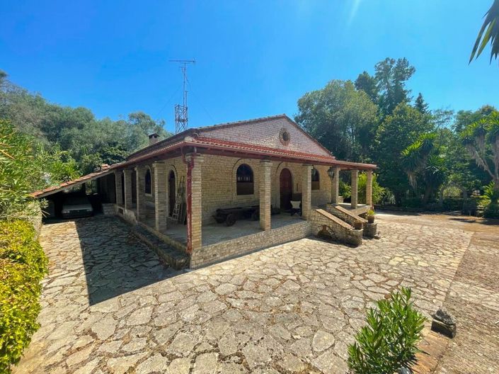 Image No.4-3 Bed Property for sale