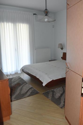 Image No.19-3 Bed Maisonette for sale