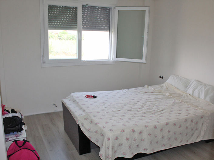 Image No.7-2 Bed Property for sale