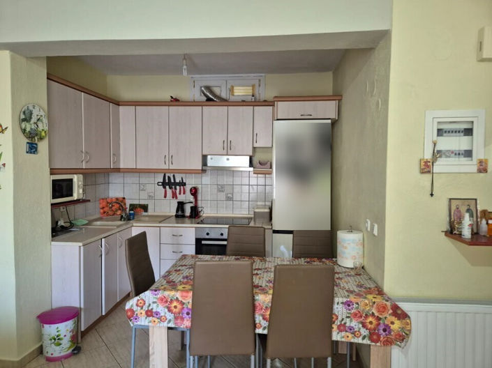 Image No.14-3 Bed Maisonette for sale