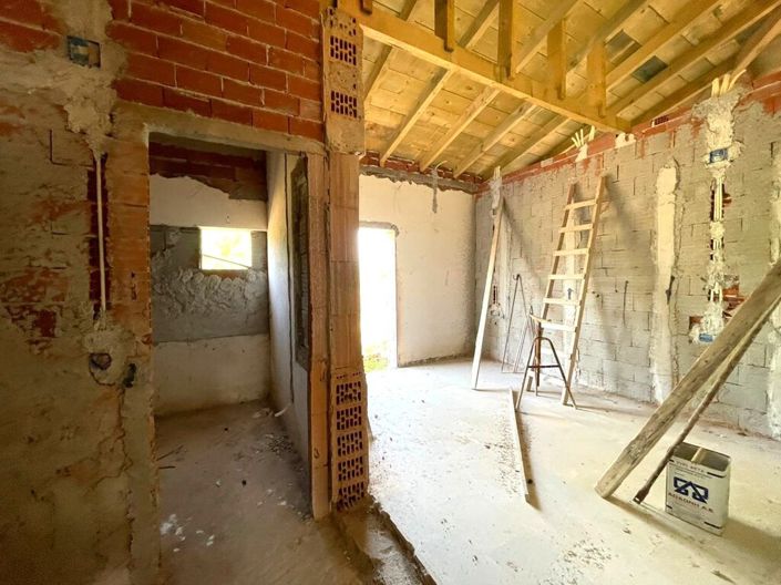 Image No.23-2 Bed Property for sale