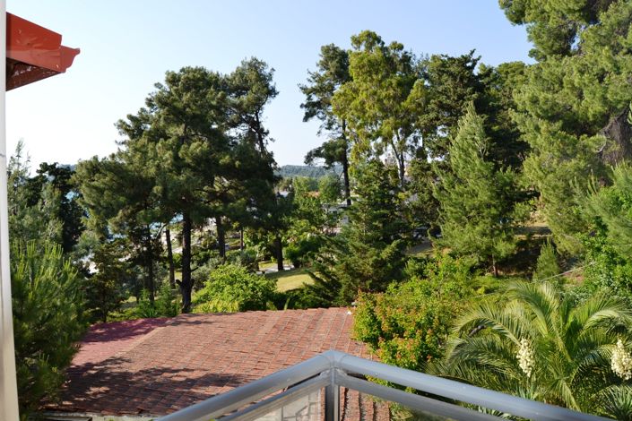 Image No.22-3 Bed Maisonette for sale