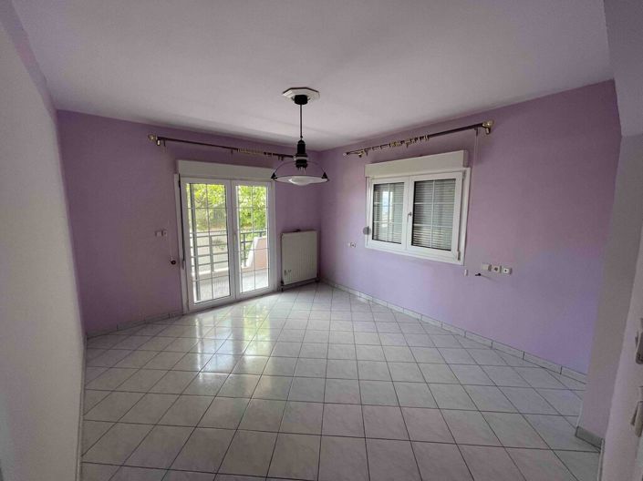 Image No.6-3 Bed Maisonette for sale