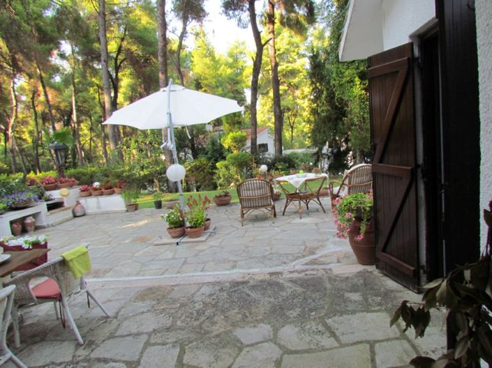 Image No.19-2 Bed Property for sale