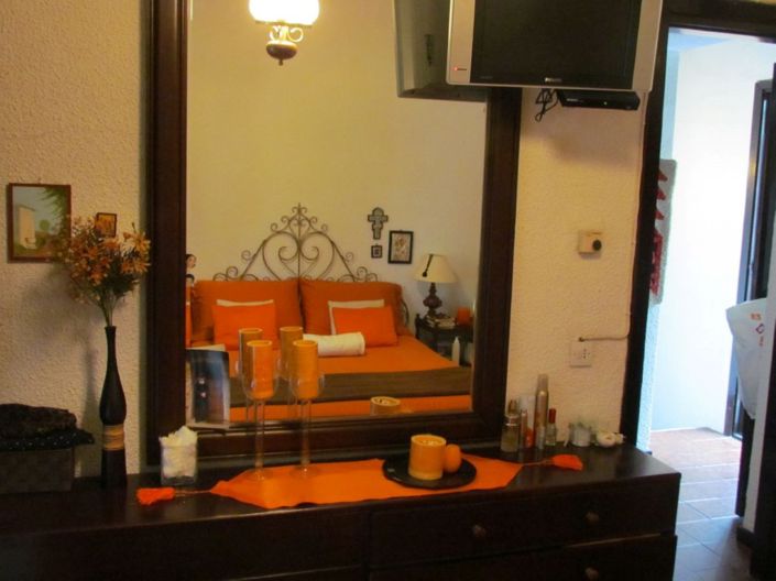 Image No.6-2 Bed Property for sale