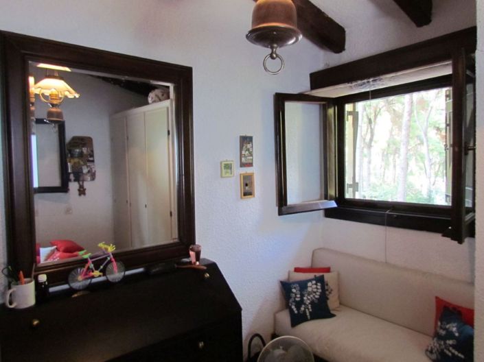 Image No.9-2 Bed Property for sale