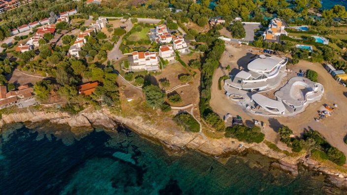 Image No.4-3 Bed Property for sale