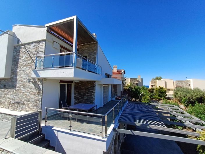 Image No.7-3 Bed Property for sale